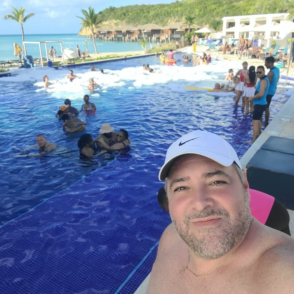 Sun, Rum & Royalton: Our All-Inclusive Beach Reset (and the Resort That Kept Running Out of Things) royaltonchicfoamparty